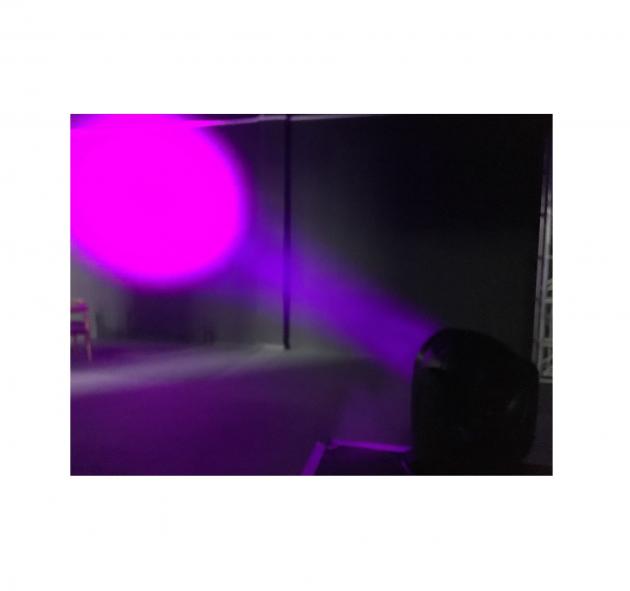 LED 7x40W調焦搖頭染色燈 2